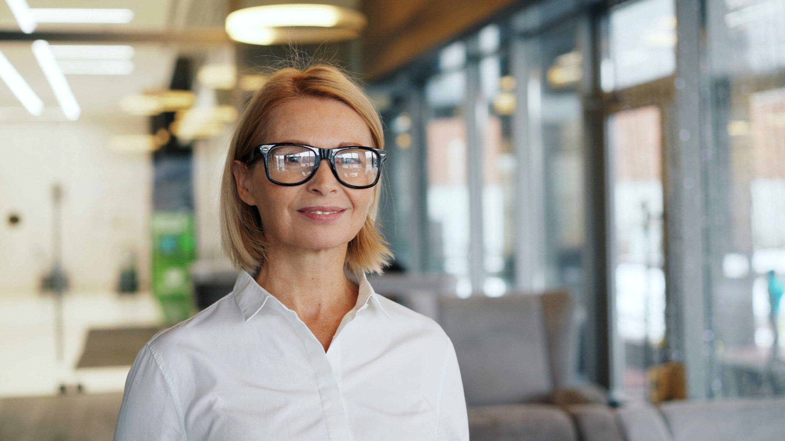 Qué es SaaS y cómo aplicarlo a plataformas de IA en empresas medianas